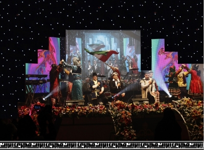 اجرای موسیقی زنده به همراه خواننده (پاپ و سنتی)، موسیقی اقوام محلی (آذربایجانی-بندری-کردی-لری)